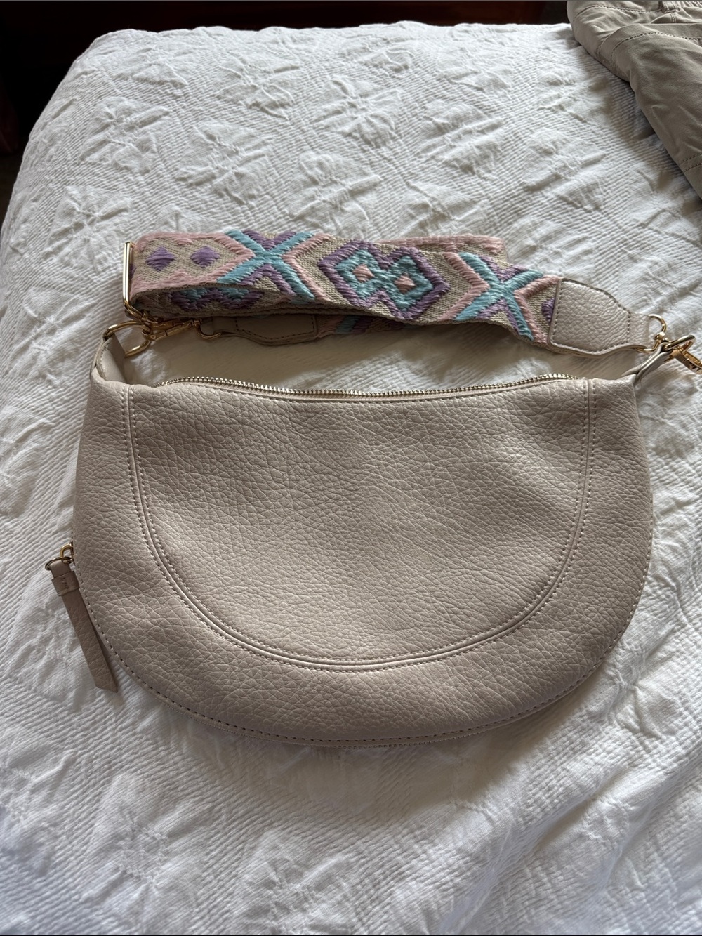 LIKE DREAMS Cream Canvas Shoulder Bag